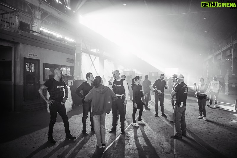 Shemar Moore Instagram - 🚨1 WEEK BABY!!!! Don’t miss the SEASON 7 PREMIERE of @swatcbs at 8pm on FRIDAY FEB 16th🚨 TUNE IN for our signature in your face ACTION and WILD chase through the streets on Mexico City 🇲🇽 . . 📸 @davinophotostudio