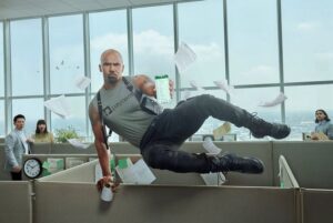Shemar Moore Instagram - Stills from my most recent @paycomsoftware campaign shot by the talented @kremerjohnsonagain .. and a little BTS look of the fun 👊🏽💪🏽😜