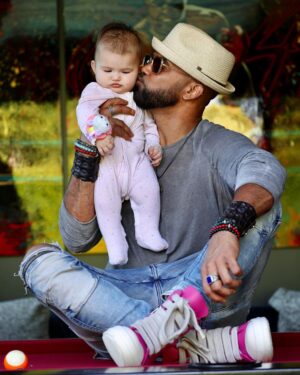 Shemar Moore Instagram - 1st Father’s Day EVER… for me!!! BLESSED and GRATEFUL!! My father wasn’t in my life… I never celebrated Father’s Day… but i realize my mother and fathers love for each other once upon a time… that created me….I celebrated and honored MY MOTHER all day everyday my entire 50 years with her… my mother’s dream was to be a grandmother.. God called her name a little too soon… but My Girl Jesiree loves on me and gave me/us Momma Marilyn’s Dream and MY LIL MIRACLE… “Frankie Moore”… my daughter… My mother was my purpose…. Now Frankie is my purpose for the rest of my life!!! With all that I have experienced and accomplished, My daughter is my GREATEST TRIUMPH!!! Momma Marilyn went to Heaven and told God to give her son the GREATEST GIFT of his life… FRANKIE n FAMILY!!! …… “Mom I made it” 🙏🏽🕊️❤️🥰 I Love you Jesiree and THANK YOU!!! 💖