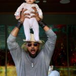 Shemar Moore Instagram - 1st Father’s Day EVER… for me!!! BLESSED and GRATEFUL!! My father wasn’t in my life… I never celebrated Father’s Day… but i realize my mother and fathers love for each other once upon a time… that created me….I celebrated and honored MY MOTHER all day everyday my entire 50 years with her… my mother’s dream was to be a grandmother.. God called her name a little too soon… but My Girl Jesiree loves on me and gave me/us Momma Marilyn’s Dream and MY LIL MIRACLE… “Frankie Moore”… my daughter… My mother was my purpose…. Now Frankie is my purpose for the rest of my life!!! With all that I have experienced and accomplished, My daughter is my GREATEST TRIUMPH!!! Momma Marilyn went to Heaven and told God to give her son the GREATEST GIFT of his life… FRANKIE n FAMILY!!! …… “Mom I made it” 🙏🏽🕊️❤️🥰 I Love you Jesiree and THANK YOU!!! 💖