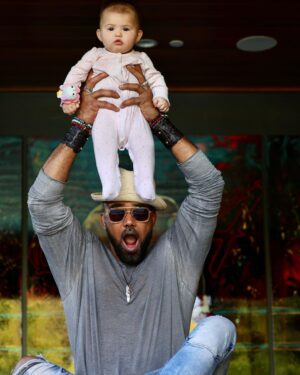 Shemar Moore Instagram - 1st Father’s Day EVER… for me!!! BLESSED and GRATEFUL!! My father wasn’t in my life… I never celebrated Father’s Day… but i realize my mother and fathers love for each other once upon a time… that created me….I celebrated and honored MY MOTHER all day everyday my entire 50 years with her… my mother’s dream was to be a grandmother.. God called her name a little too soon… but My Girl Jesiree loves on me and gave me/us Momma Marilyn’s Dream and MY LIL MIRACLE… “Frankie Moore”… my daughter… My mother was my purpose…. Now Frankie is my purpose for the rest of my life!!! With all that I have experienced and accomplished, My daughter is my GREATEST TRIUMPH!!! Momma Marilyn went to Heaven and told God to give her son the GREATEST GIFT of his life… FRANKIE n FAMILY!!! …… “Mom I made it” 🙏🏽🕊️❤️🥰 I Love you Jesiree and THANK YOU!!! 💖