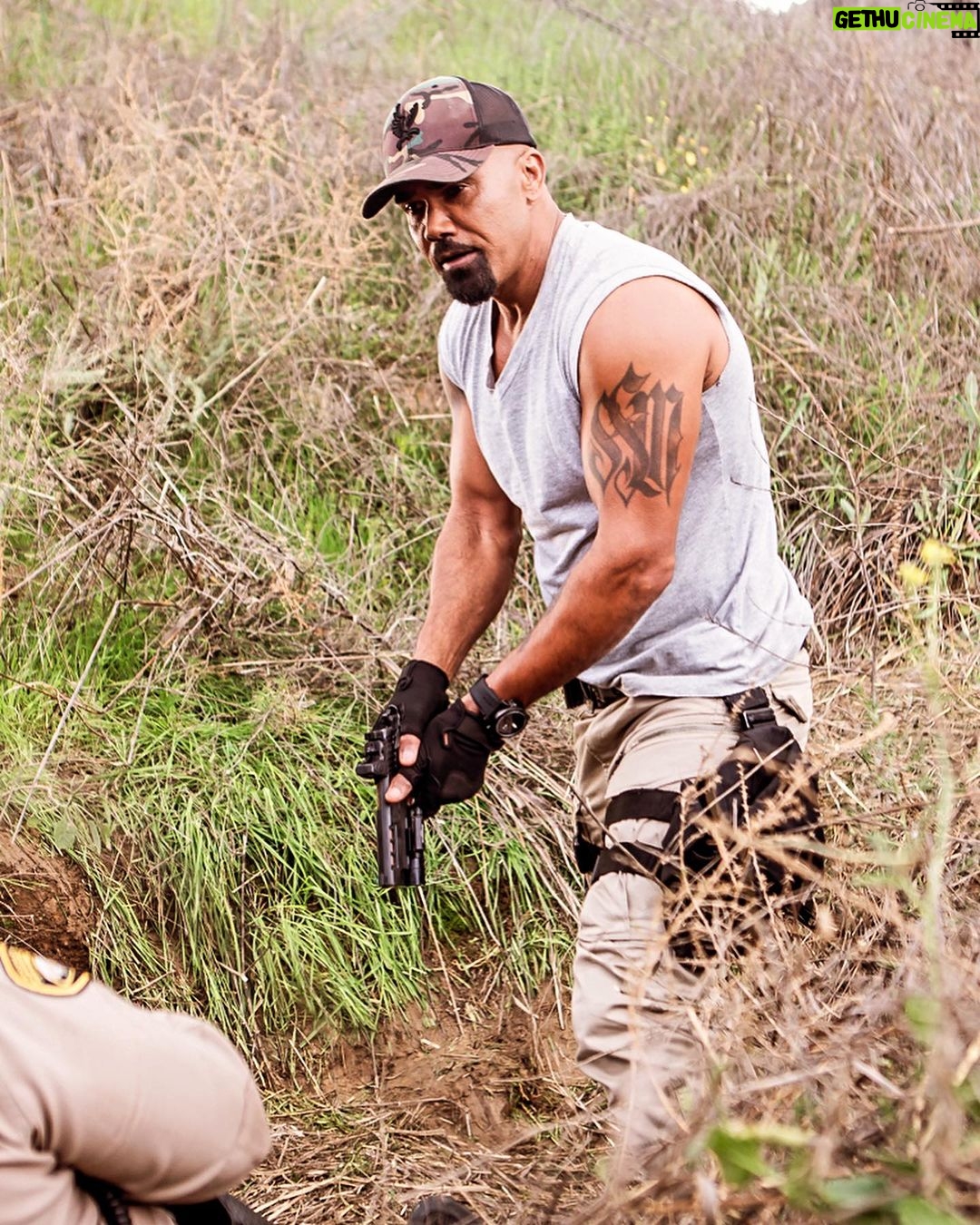Shemar Moore Instagram - #SWAT gone WILD!!! Tune in for an ALL new @swatcbs this Friday and get ready for some WILD stunts and action 💥👊🏽💪🏽 . . 📸 @davinophotostudio