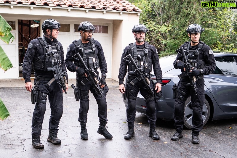 Shemar Moore Instagram - All new @swatcbs FRIDAY at 8PM!!! This one might leave ya a little SHOOK 🥵