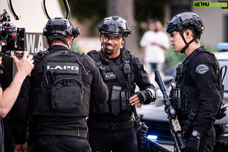 Shemar Moore Instagram - All new @swatcbs FRIDAY at 8PM!!! This one might leave ya a little SHOOK 🥵