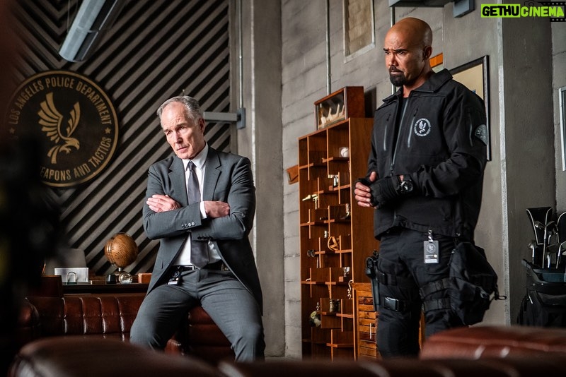 Shemar Moore Instagram - Double up on your #swat action tonight!!! Catch both episodes RIGHT NOW!!!! Let’s go 💣💥 @swatcbs