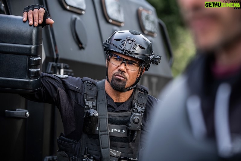 Shemar Moore Instagram - DOUBLE DOWN on @swatcbs this Friday with BACK TO BACK all new episodes starting at 8PM on @cbstv ‼️ I SAID WHAT I SAID 😜💣💥🔥
