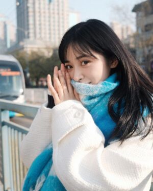 Shen Yue Instagram - 🥶🥶🥶