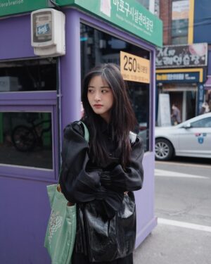 Shen Yue Instagram - 🚶🚶