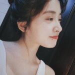 Shen Yue Instagram - ✋🏻月∠( ᐛ 」∠)＿
