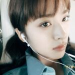 Shen Yue Instagram - 我又在高速上喝太多水啦！