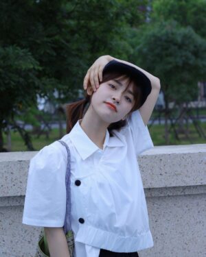 Shen Yue Instagram - 👧🏻