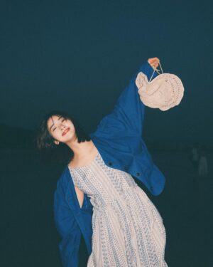 Shen Yue Instagram - 🌊🌊🌊