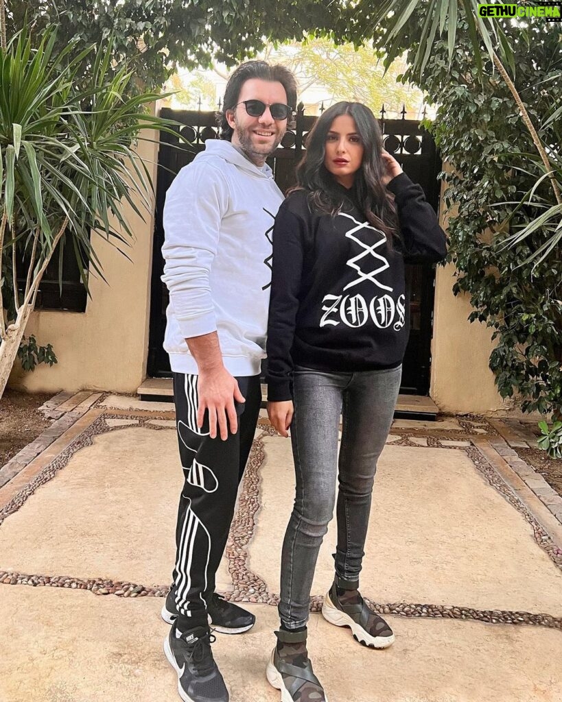 Sherif Ramzy Instagram - Hoodies from @zoos.clothing Zoos clothing was one of Salah Ramzy’s dreams… Now one of his dreams comes true, hoping to make him happy. Dear Salah may you wake up soon to pursue the rest of your dreams. 🙏🏻🙏🏻❤️ المشروع ده كان واحد من احلام صلاح رمزى و انهاردة بنحاول اننا نحققهولو.. ان شاء الله ربنا يقومك بالسلامة يا صلاح في اقرب وقت و تفرح بنجاحه. 🙏🏻