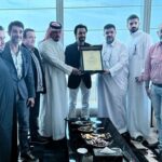 Sherif Ramzy Instagram – شكراً جزيلاً لشركة صول أرت پروداكشنز للإعلام المرئي و المسموع علي هذا التكريم الجميل و شكراً للشيخ محمد شمسي و الشيخ محمد القحطاني و خالد شمسي و لجميع الحضور السيد مهند و السيد روبير و السيد ماجد و جميع السادة الحاضرين سعدت جداً بهذا التكريم علي أراضي المملكة العربية السعودية و إن شاء الله يكون هناك أعمال فنية كثيرة بيننا في المستقبل القريب جداً @solart_sa @solartproduction