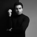 Sherif Ramzy Instagram - Finally I can share with you my latest photoshoot 📷 Do you like black and white photos? Photographer : @bassam_ramadan_photography #blackandwhitephotography #photography #photosession #actor