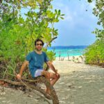 Sherif Ramzy Instagram - Go back to nature it’s the perfect refreshment 🌴🍹🏝 @maldives_360 @furaveriresort