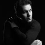 Sherif Ramzy Instagram – Black is everything.

Photographer: @bassam_ramadan_photography 
#blackandwhite#photography#photographer#portrait#actor