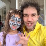Sherif Ramzy Instagram - كل سنة و إنتوا الإثنين طيبين يا حبايب قلبي حياتي مكانتش حتكتمل من غيركم من يوم ما دخلتوا حياتي و شقلبتوها مابقتش أتخيلها من غيركم ربنا يحفظكم و خليكم لينا و أشوفكم أحلي ولد و بنت في الدنيا و عايز أشكر كل الناس اللي مكانش العيد ميلاد ده حيكتمل و لا ينجح من غيرهم @partito_cake_byasma @carnivallouly