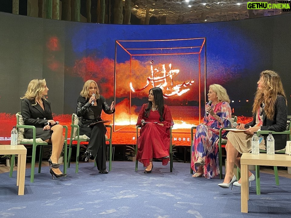 Sherine Reda Instagram - In an effort to dispel social stigma around menopause in the Arab world, I was delighted to take part in UNFPA and TENA’s panel discussion to discuss their new campaign “Despair no more” and women’s ageing health issues. سعدت بالمشاركة في حلقة نقاش صندوق الأمم المتحدة للسكان و TENA للحديث عن حملتهم الجديدة "سن التجدد" و قضايا صحة المرأة مع التقدم في العمر لمحاولة مقاومة الوصمة الاجتماعية حول "سن اليأس" في العالم العربي. Dubai, United Arab Emiratesدبي