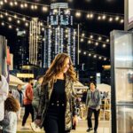 Sherry Adel Instagram - Enjoying Market Outside the Box. An amazing family fair at the iconic Burj Khalifa in Burj Park. There’s something for everyone here running through 01 February 🎠🤹🏽‍♀🎟 #mydsf #dsfturns25 Otb Market Downtown