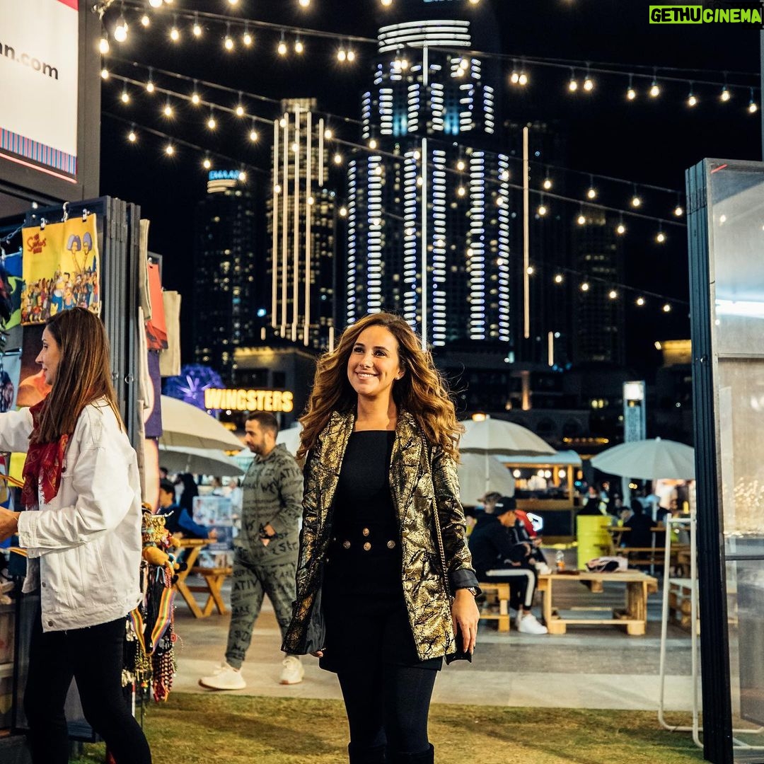 Sherry Adel Instagram - Enjoying Market Outside the Box. An amazing family fair at the iconic Burj Khalifa in Burj Park. Thereโs something for everyone here running through 01 February ๐ ๐คน๐ฝโโ๐ #mydsf #dsfturns25 Otb Market Downtown