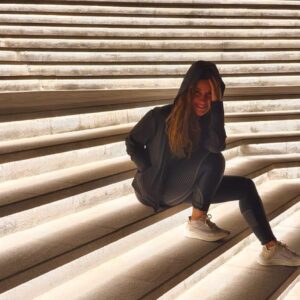Sherry Adel Instagram - #steps #lights #fitness 💪
