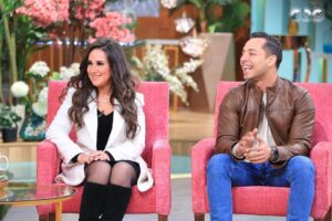 Sherry Adel Instagram - مع حبيبة قلبي 
@monaelshazly.official 
❤️❤️❤️❤️❤️❤️
الخميس الساعة ٩ مساءا علي 
@cbcegypt ❤️ @watchit ❤️