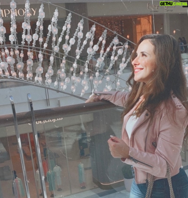 Sherry Adel Instagram - Let us always meet each other with smile, for the smile is the beginning of Love 💖