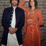 Shibani Dandekar Instagram - With my fav guy @faroutakhtar in my fav @arpitamehtaofficial 🧡 @arpitamehtaofficial 🍊 styled by @divyakdsouza and team @baidkriti @thebombaydressman hair @azima_toppo necklace and rings by @irasvafinejewellery earrings by @tdfdiamondsandgold photos by @leroifoto