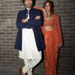 Shibani Dandekar Instagram - With my fav guy @faroutakhtar in my fav @arpitamehtaofficial 🧡 @arpitamehtaofficial 🍊 styled by @divyakdsouza and team @baidkriti @thebombaydressman hair @azima_toppo necklace and rings by @irasvafinejewellery earrings by @tdfdiamondsandgold photos by @leroifoto