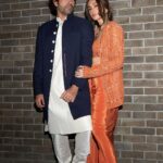 Shibani Dandekar Instagram - With my fav guy @faroutakhtar in my fav @arpitamehtaofficial 🧡 @arpitamehtaofficial 🍊 styled by @divyakdsouza and team @baidkriti @thebombaydressman hair @azima_toppo necklace and rings by @irasvafinejewellery earrings by @tdfdiamondsandgold photos by @leroifoto