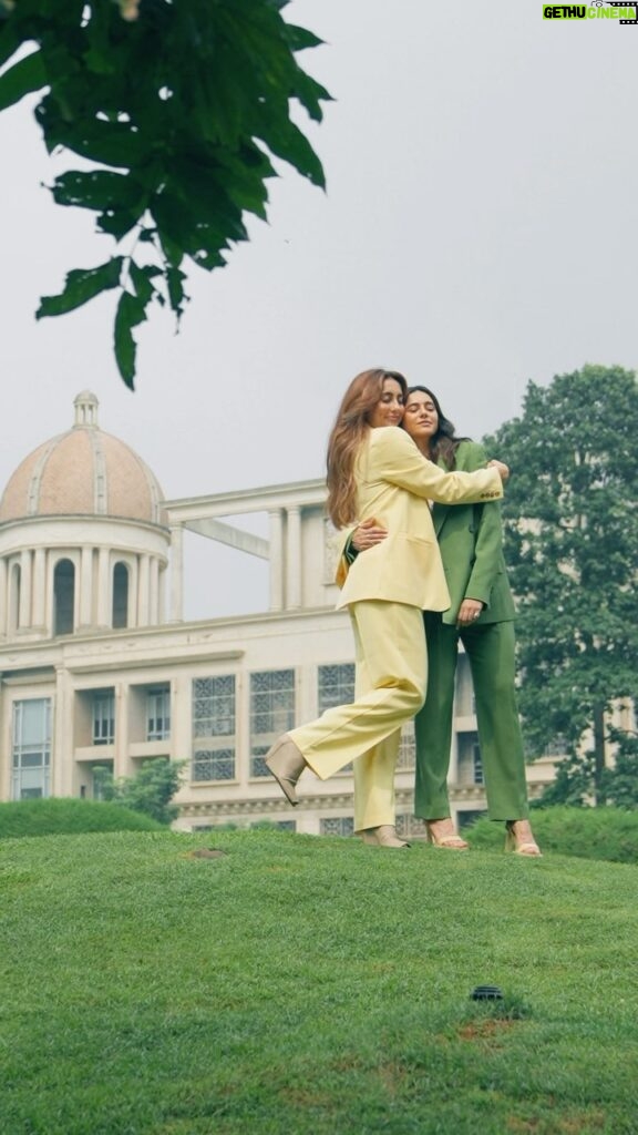 Shibani Dandekar Instagram - Step into a realm of opulence and grandeur that transcends the ordinary. 𝐄𝐦𝐩𝐫𝐞𝐬𝐬 𝐇𝐢𝐥𝐥 𝐚𝐭 𝐇𝐢𝐫𝐚𝐧𝐚𝐧𝐝𝐚𝐧𝐢 𝐆𝐚𝐫𝐝𝐞𝐧𝐬, 𝐏𝐨𝐰𝐚𝐢 introduces magnificent 𝟑 & 𝟒 𝐁𝐇𝐊 𝐁𝐚𝐥𝐜𝐨𝐧𝐲 𝐑𝐞𝐬𝐢𝐝𝐞𝐧𝐜𝐞𝐬. Discover a world of unparalleled luxury and comfort in the heart of Powai, where sophistication and serenity merge to create your very own paradise. @hiranandanidevelopers  #HiranandaniDevelopers #EmpressHill #HiranandaniGardersPowai #LuxuryUnveiled #TheEmpressHillLaunch #EleganceDefined #LegacyOfStrength #SiblingsBond #EmpowermentJourney #SupremeExperience #RealEstate #Township #powai