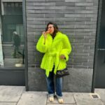 Shibani Dandekar Instagram - The London love dump 🇬🇧❤️ @faroutakhtar @boosfood @abajwa86 @avneet_s_makeup @reshmaweaver @drmegd3 @nijk83 @manikaur.fit @anusha_d9