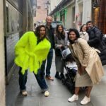 Shibani Dandekar Instagram - The London love dump 🇬🇧❤️ @faroutakhtar @boosfood @abajwa86 @avneet_s_makeup @reshmaweaver @drmegd3 @nijk83 @manikaur.fit @anusha_d9