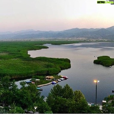 Shila Khodadad Instagram - دریاچه زریبارمریوان..عکس:علی احمدی نیا
