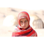 Shila Khodadad Instagram - ‏‎‏‎محروميت جازموريان آنقدر زياد است كه از روي نقشه هم مي شود فهميد. ‏‎جبر جغرافيايى، كمبود آب، تبعيض اجتماعى، نا آگاهي اجبارى، كم توجهى و ... تعداد زيادى انسان ايرانى بى شناسنامه، بى هويت، بدون هيچ گونه امكانات بهداشتى و آموزشى را به وجود آورده است. ‏ ‎حتى از داشتن كمترين سواد(شمارش اعداد از يك تا ده)، شناخت روزهاى هفته و فصل ها و... محرومند و ‎خوراكشان اغلب نانِ خالى است. ‏‎سالانه تعداد زيادى به علت دورى راه از گزيدگى مار و عقرب ميميرند. با ما در پويش ‏‎#جازموريان_تنها_نيست @s.slvt همراه باشيد