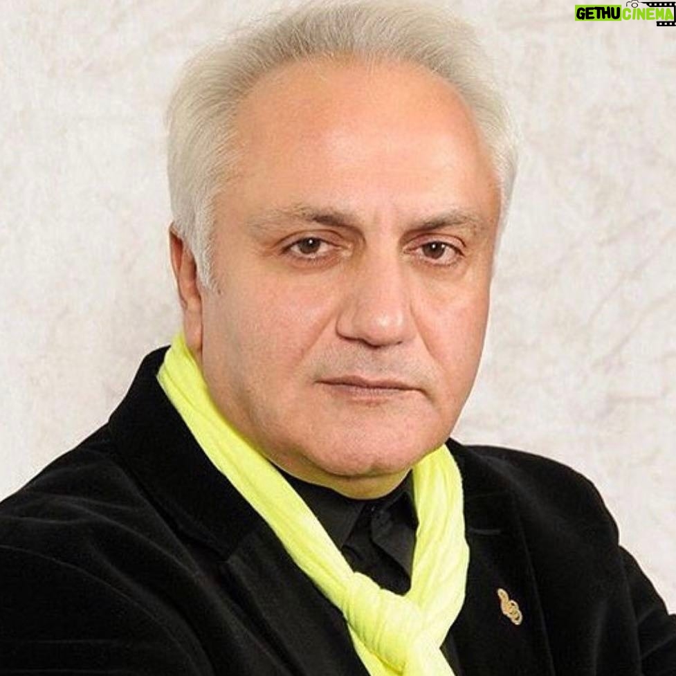 Shila Khodadad Instagram - خبر بسيار ناگوار بود "على معلم درگذشت " با آقاى معلم و همسرشون از ساليان دور آشنا بوديم : انسانى شريف ،پاكدل ، حرفه اى و يك جنتلمن واقعى . غم از دست دادنشان بسبار سنگين است ، تسليت به سركار خانم آذرجان معماريان، اميد و ايمان عزيز و خانواده سينما .