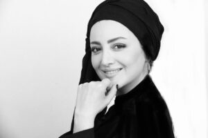 Shila Khodadad Instagram - نه بهار با هیچ اردیبهشتی،نه تابستان با هیچ شهریوری و نه زمستان با هیچ اسفندی ، به اندازه پاییز به مذاق خیابانها خوش نمی آید،مهر پاییز به دل هرخیابانی مینشیند♥️♥️♥️