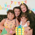 Shila Khodadad Instagram - فرزین جانم تولد ۴۸ سالگیت مبارک عزیزم💋💋💋💋💋💋💋💋💋💋❤️❤️❤️🌹🌹🌹🍰🍰🍰🍰🍰