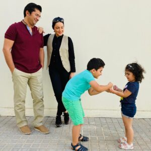 Shila Khodadad Instagram - دوباره به دیدار هم خواهیم رفت،دوباره در آغوش میگیریم کسانی را که دوست داریم و میبوسیم،دوباره دور هم جمع میشویم دوباره میخندیم ودوباره جشن میگیریم و  از شادیهای کوچکمان خوشحالیم ،دلم لک زده برای جمله ی :هستی یه سر بیام پیشت؟؟؟؟؟✌🏾❤️