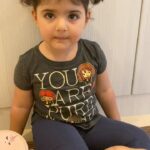 Shila Khodadad Instagram - خواستم یکم لبخند بیارم روی صورتتون...سامیار اذیتش میکنه شعرش یادش میره