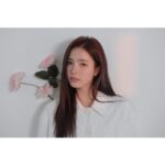 Shin Se-kyung Instagram - @vocavaca ✨💐