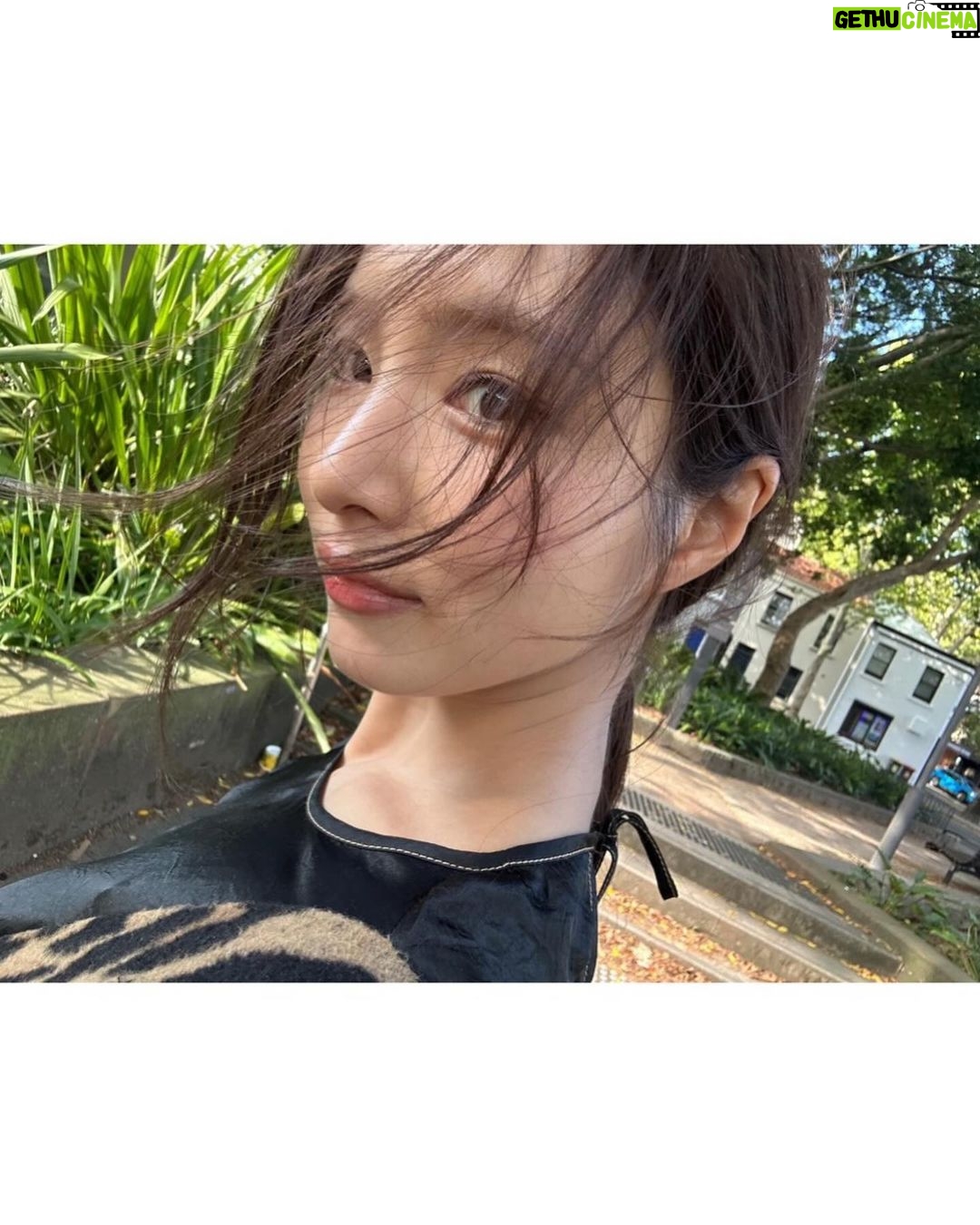 Shin Se-kyung Instagram - 🩵✨메리 크리스마스✨🩵 Australia