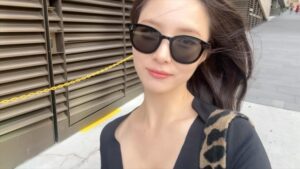 Shin Se-kyung Instagram - 브이로그 올렸어용..🫶🏼 link in bio✨