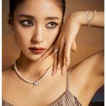 Shin Se-kyung Instagram - @tasaki_intl ✨✨ @ellekorea ❤️