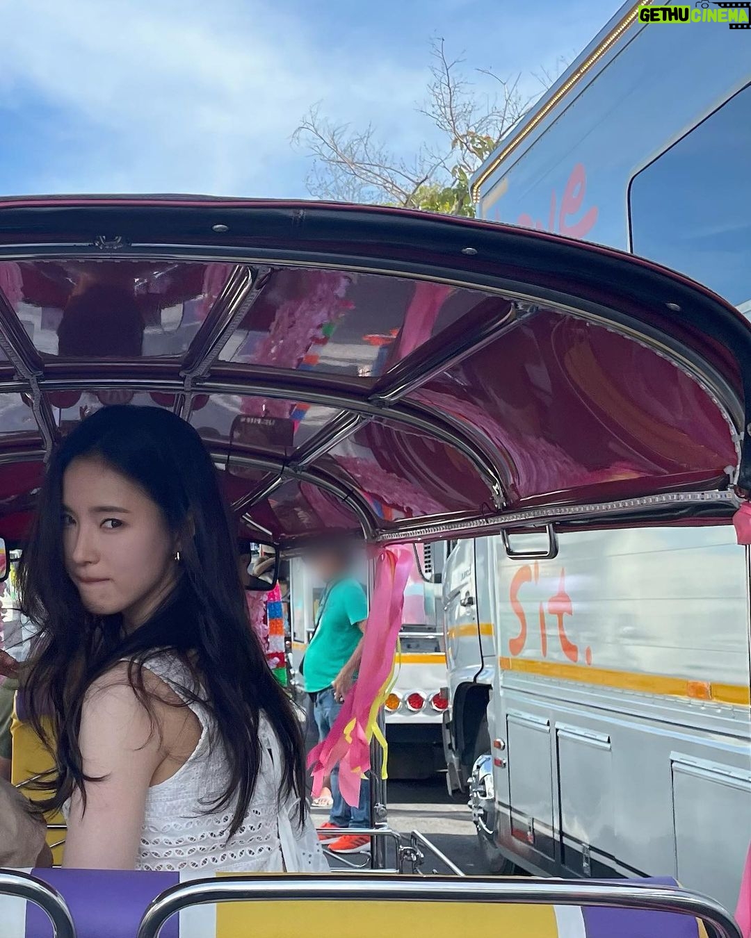 Shin Se-kyung - 1.1 Million Likes - 방콕에서✨😌🫶🏼