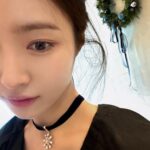 Shin Se-kyung Instagram - #광고 #ad ⠀ @rogervivier ❤️ @gherardofelloni ✨ ⠀ 로저비비에와 함께 눈부신 홀리데이 맞이하기 ❤️✨ ⠀