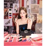 Shin Se-kyung Instagram - @rogervivier ✨ 👠 📷by @_roster__ ✨🌹