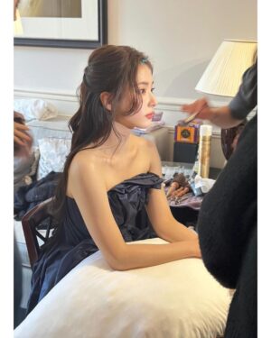 Shin Se-kyung Instagram - 파리에서 로저비비에와..✨ #VivierOptical #RogerVivier #GherardoFelloni