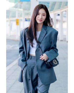 Shin Se-kyung Instagram - @rogervivier🤍✨